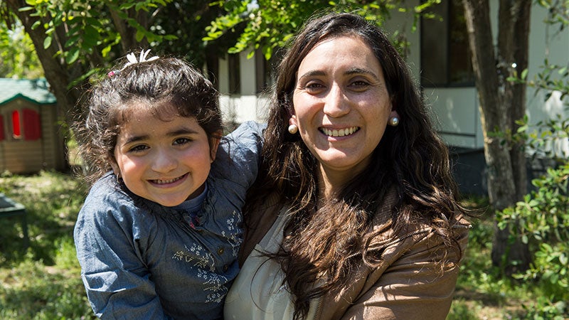 Matilda y Soledad sonriendo